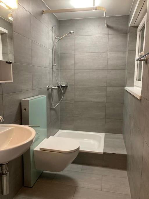 2- Zimmerwohnung-duplex Apartment *